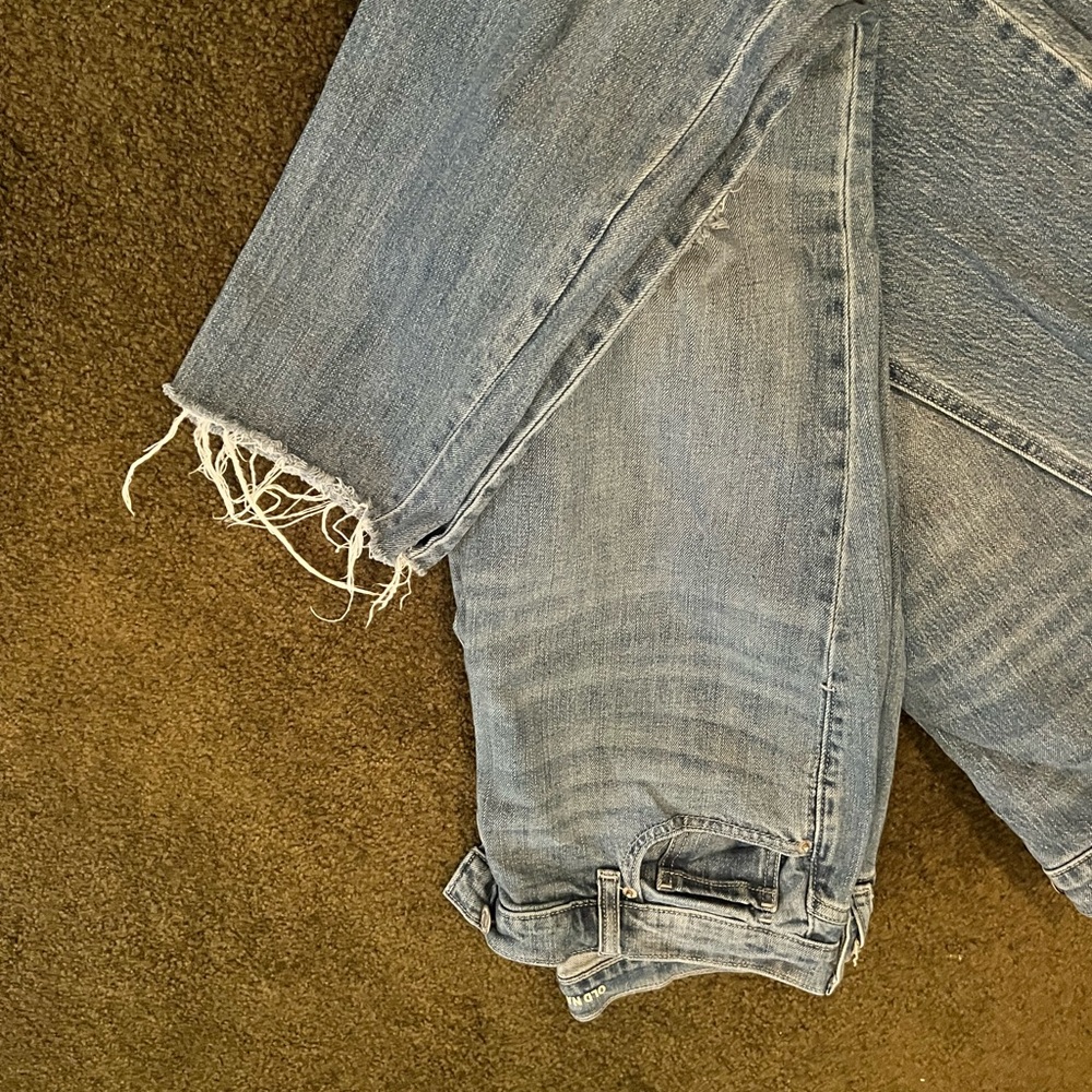 Old Navy Women's Blue Jeans - Picture 5 of 6
